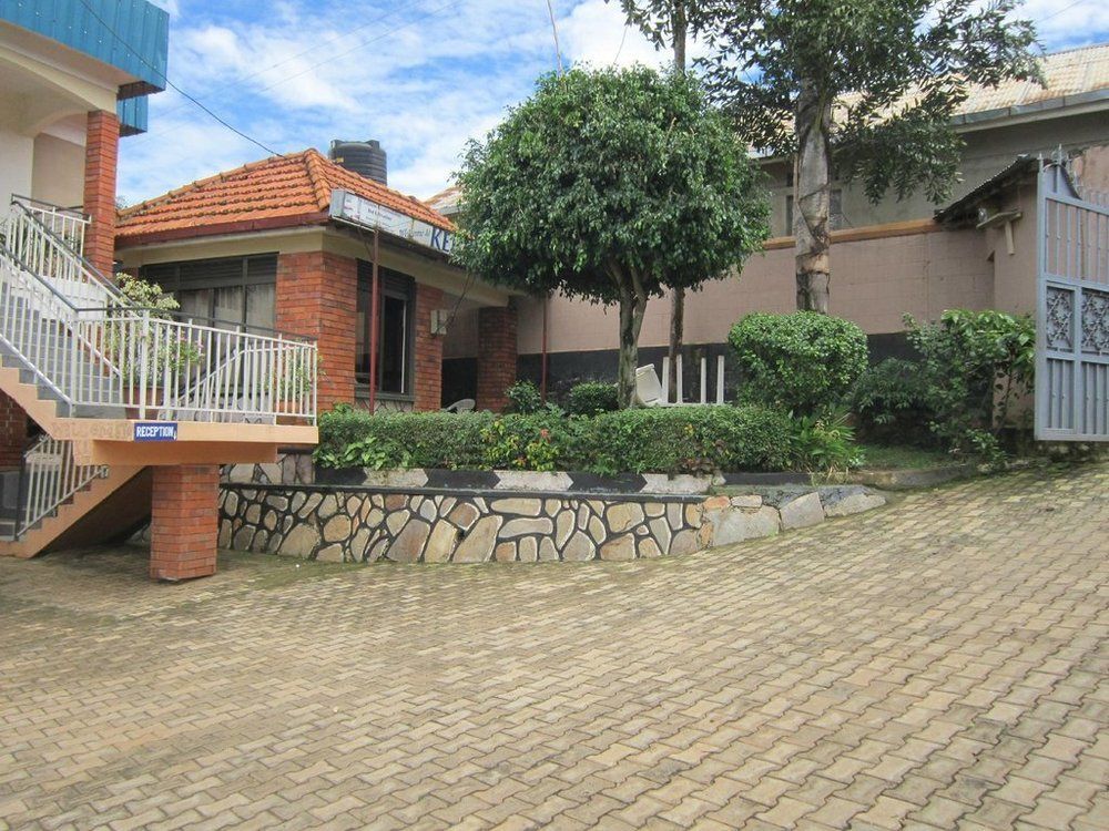 Keba Inn Lyamutundwe Ngoại thất bức ảnh